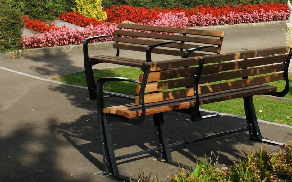 Vivanti banc pour seniors avec dossier 3 places bois
