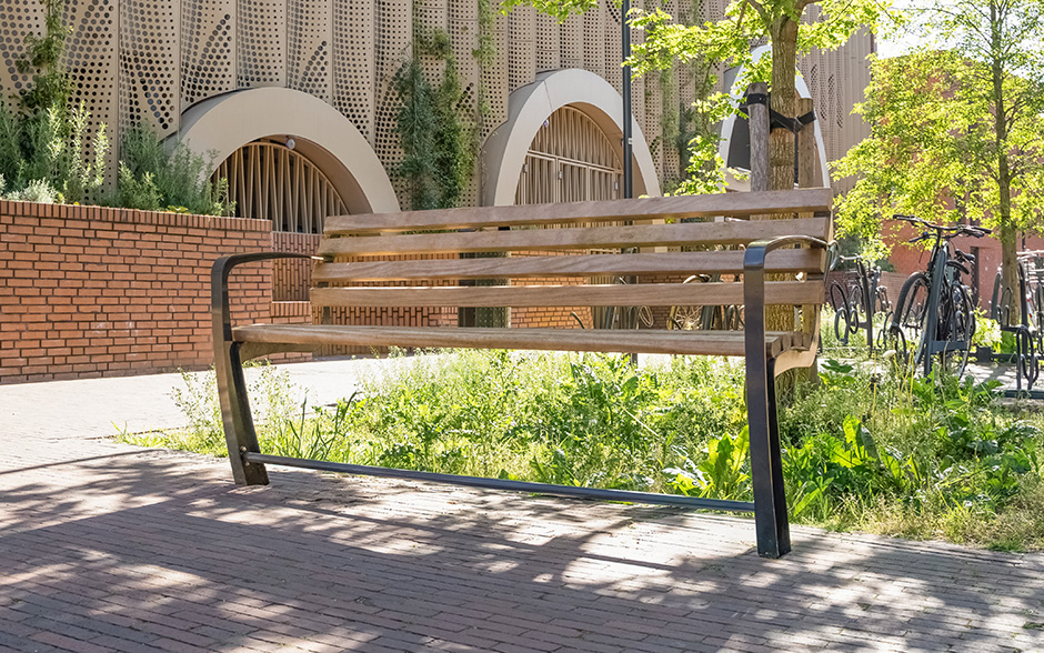 Vivanti banc pour seniors avec dossier 3 places bois