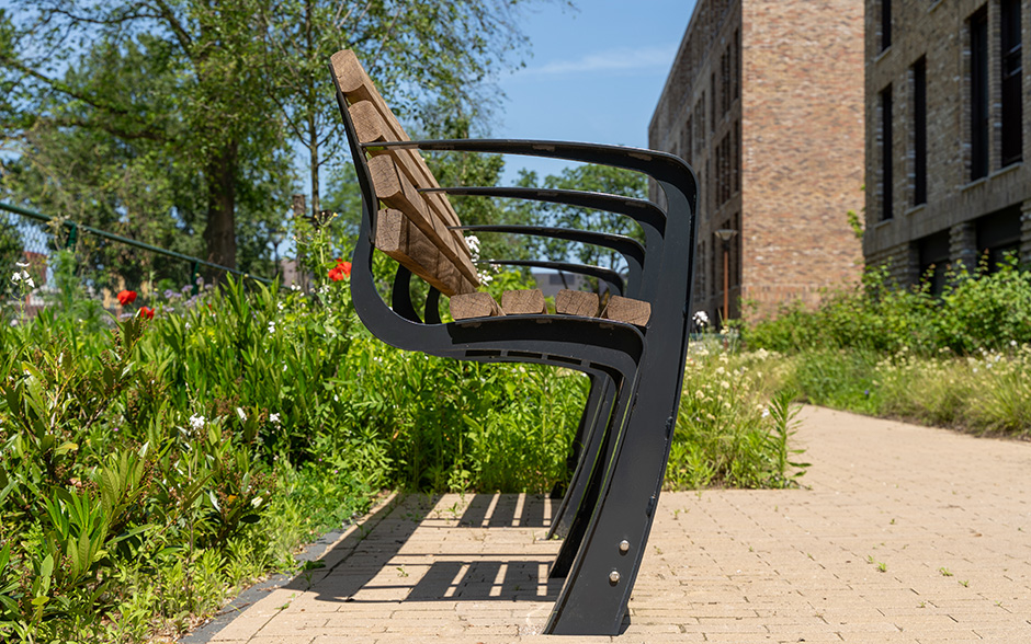 Vivanti banc pour seniors avec dossier 2 + déambulateur + 1 places bois